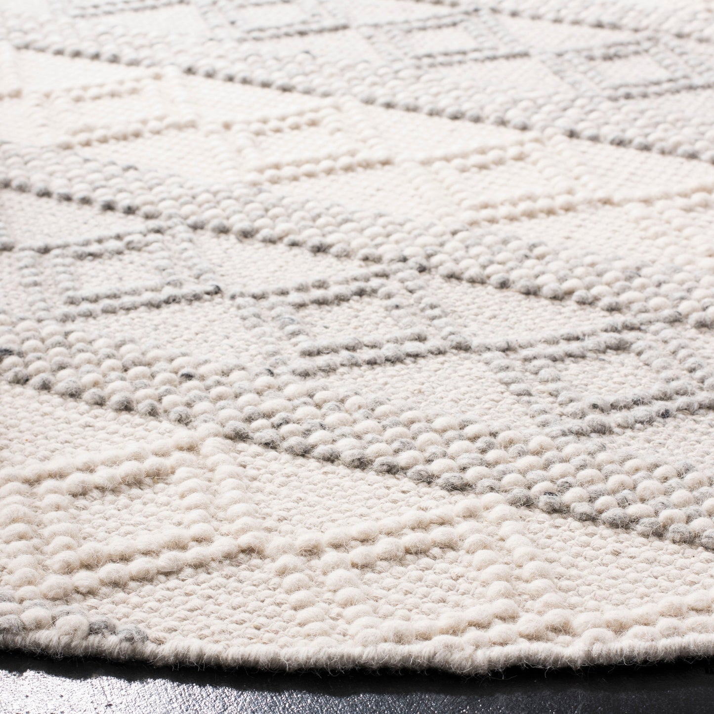 Tapis en laine Natura Foka fait main SAFAVIEH