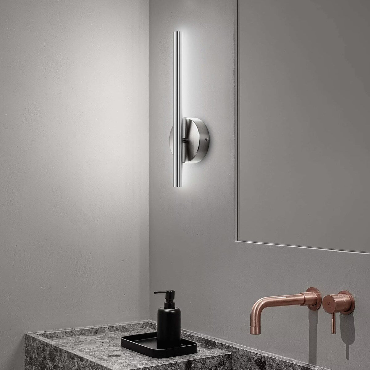 Applique murale moderne et minimaliste de style industriel, en métal avec bande LED intégrée