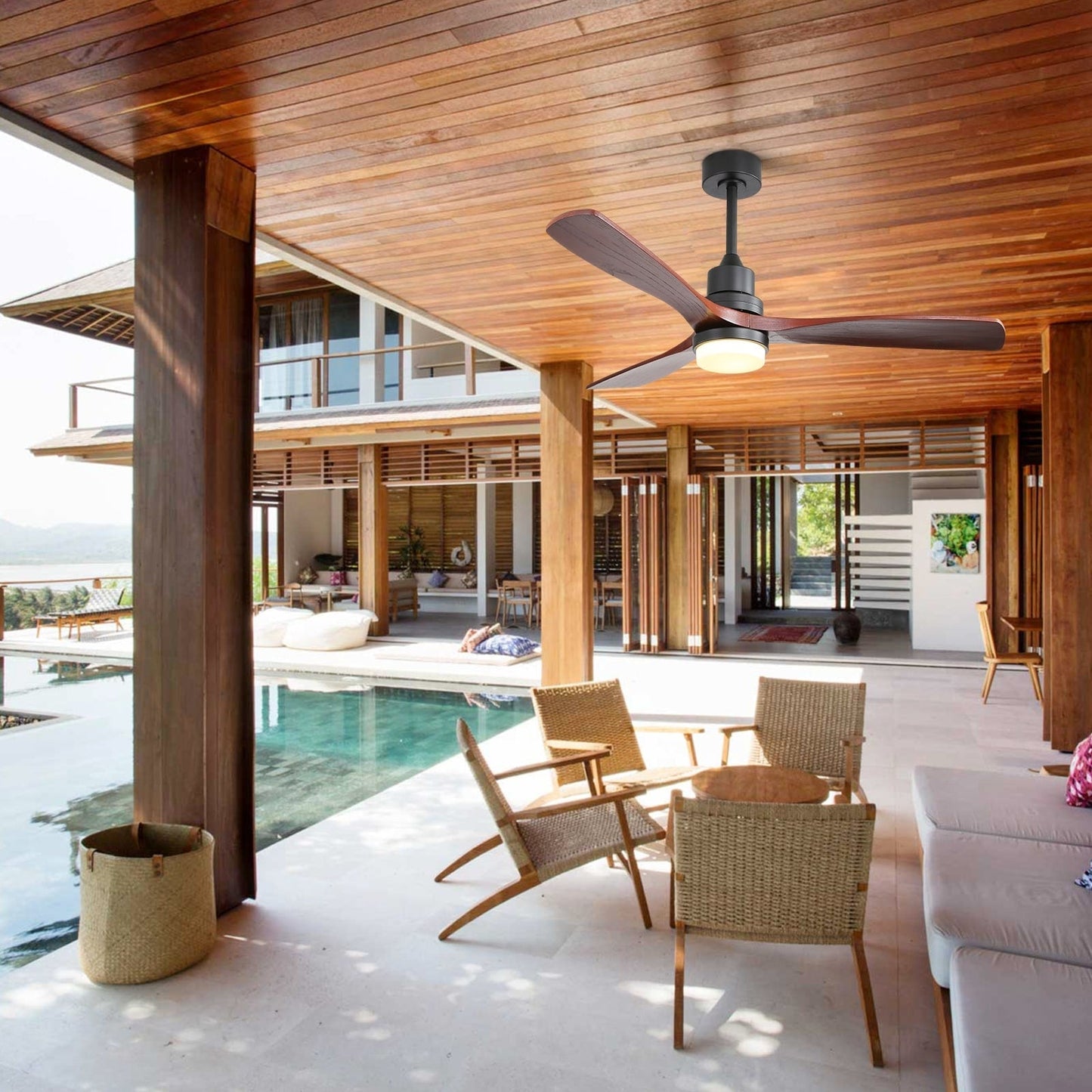 Ventilateur de plafond d'intérieur Sofucor 52 en bois avec éclairage intégré et télécommande (en option).