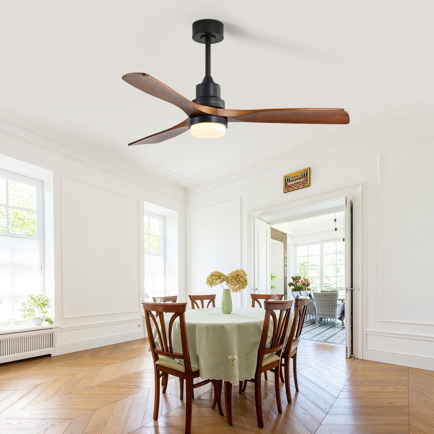 Ventilateur de plafond d'intérieur Sofucor 52 en bois avec éclairage intégré et télécommande (en option).