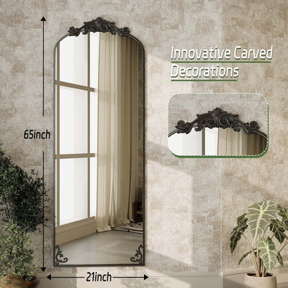 Miroir arqué pleine longueur avec motif floral baroque