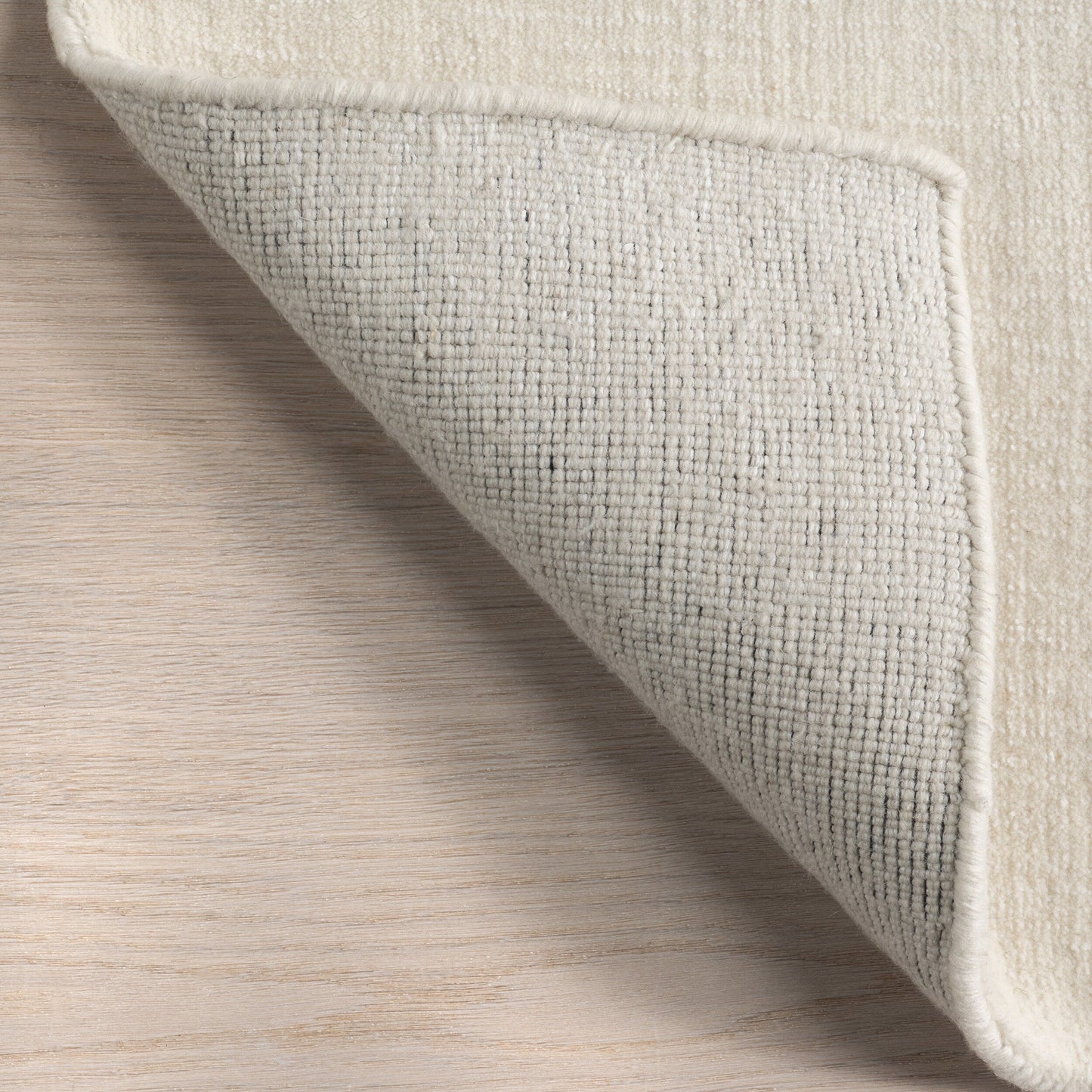 Tapis Nuloom Arrel moucheté en laine mélangée