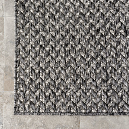 Tapis d'intérieur/extérieur à chevrons Nuloom Camryn