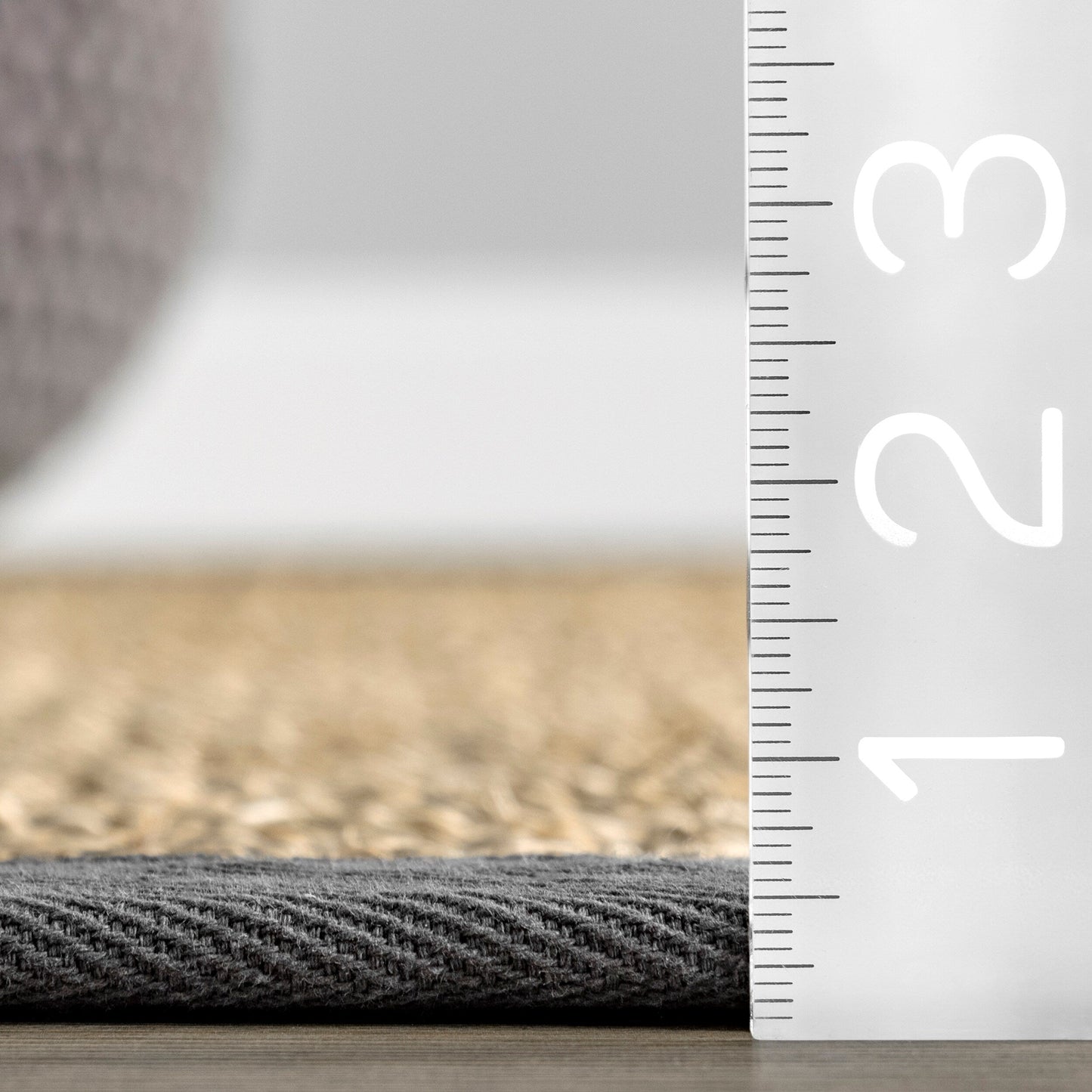 Tapis Nuloom Kiana Casual à bordure en jonc de mer