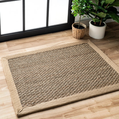 Tapis Nuloom Kiana Casual à bordure en jonc de mer