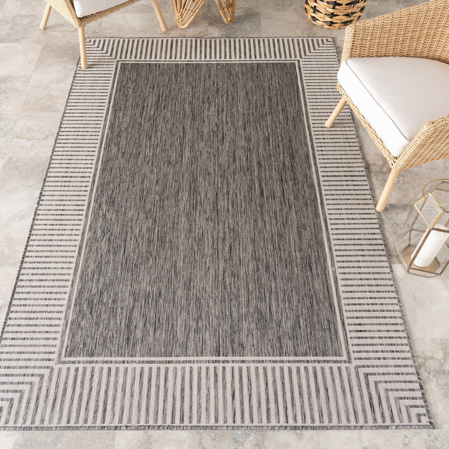 Tapis d'intérieur/extérieur Nuloom Leah Classic à bordures