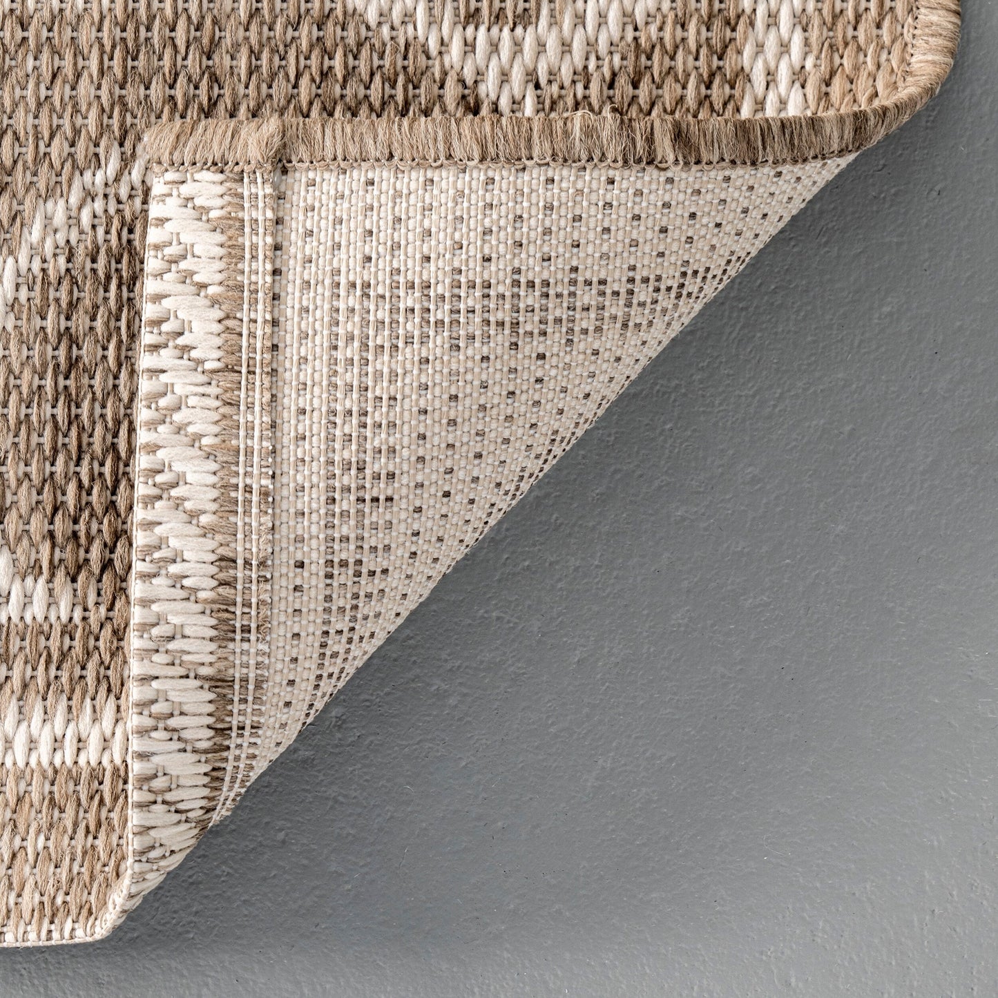 Tapis d'intérieur/extérieur traditionnel Nuloom Kathleen