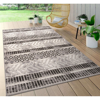 World Rug Gallery Distressed Geometric Indoor/Outdoor Area Rug