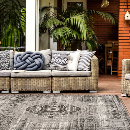 World Rug Gallery Distressed Traditional Indoor/Outdoor Area Rug