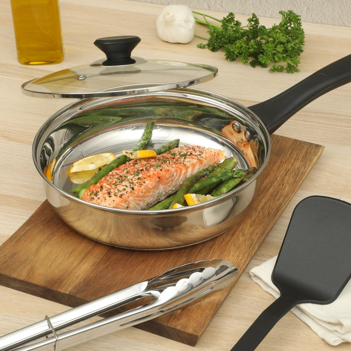 Ensemble de cuisine Gibson Home 74 pièces : ustensiles de cuisine, vaisselle, couverts, ustensiles, rangement et verrerie