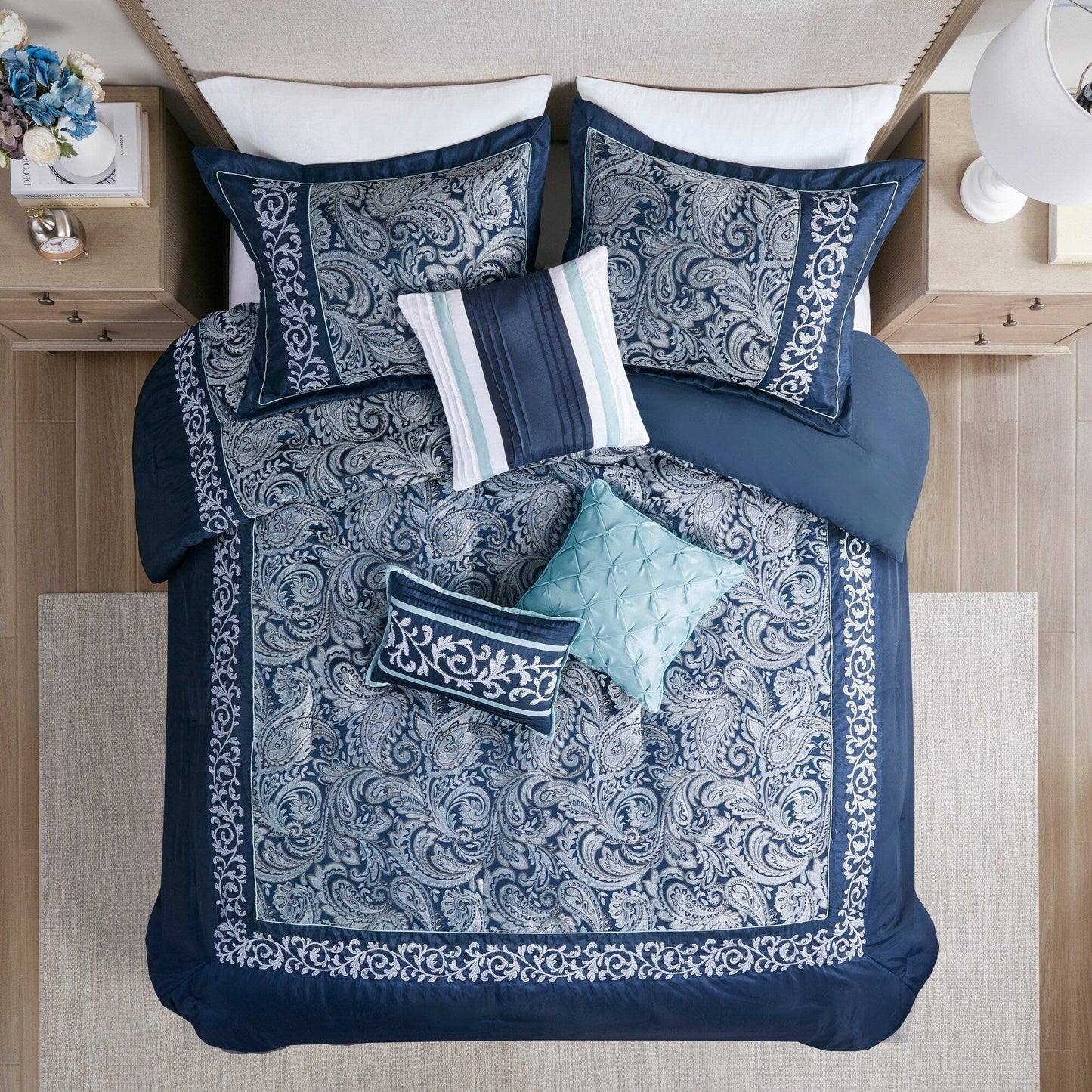 Ensemble de couette jacquard 7 pièces Madison Park Elaine bleu marine
