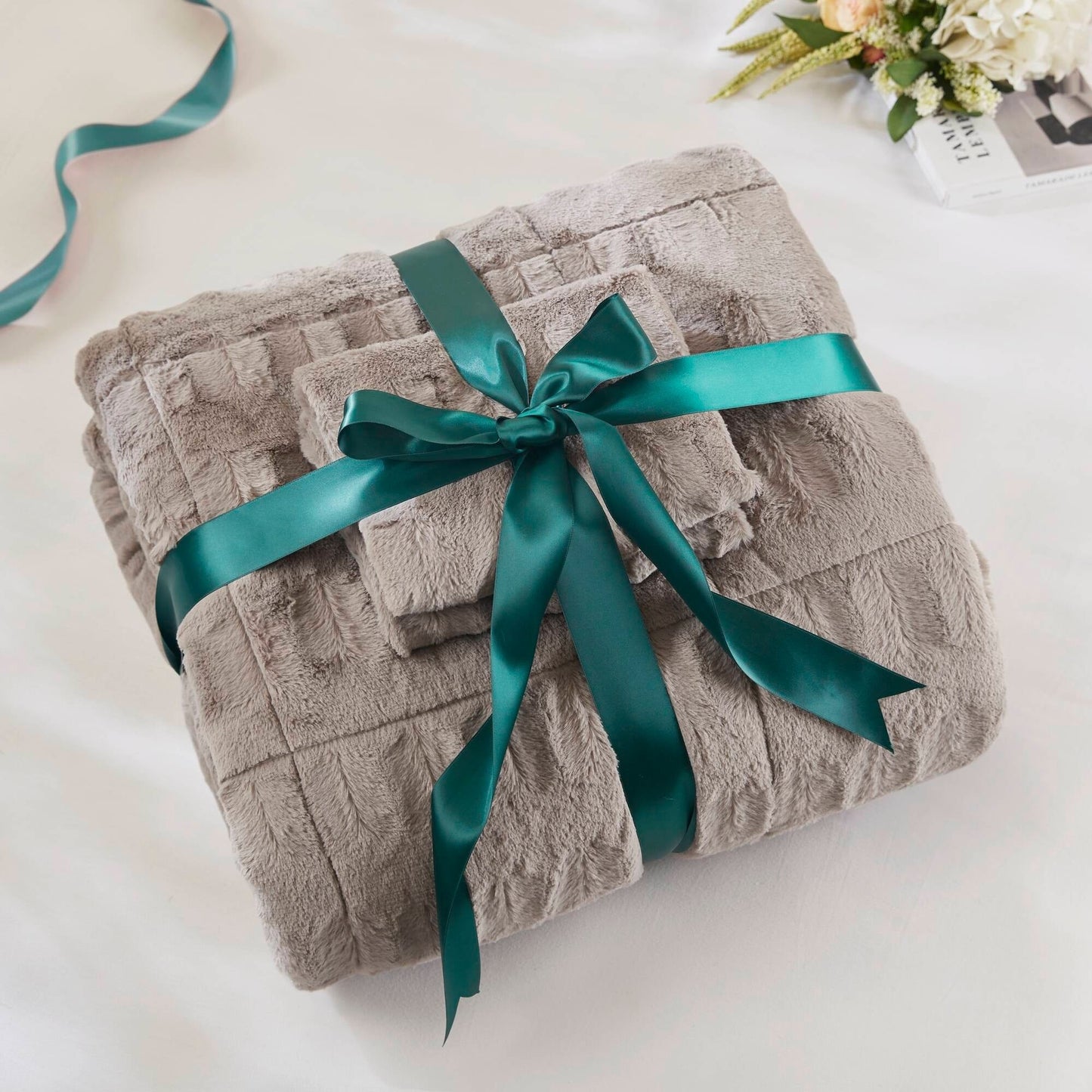 Ensemble de couette en fourrure longue imprimée Madison Park Margot