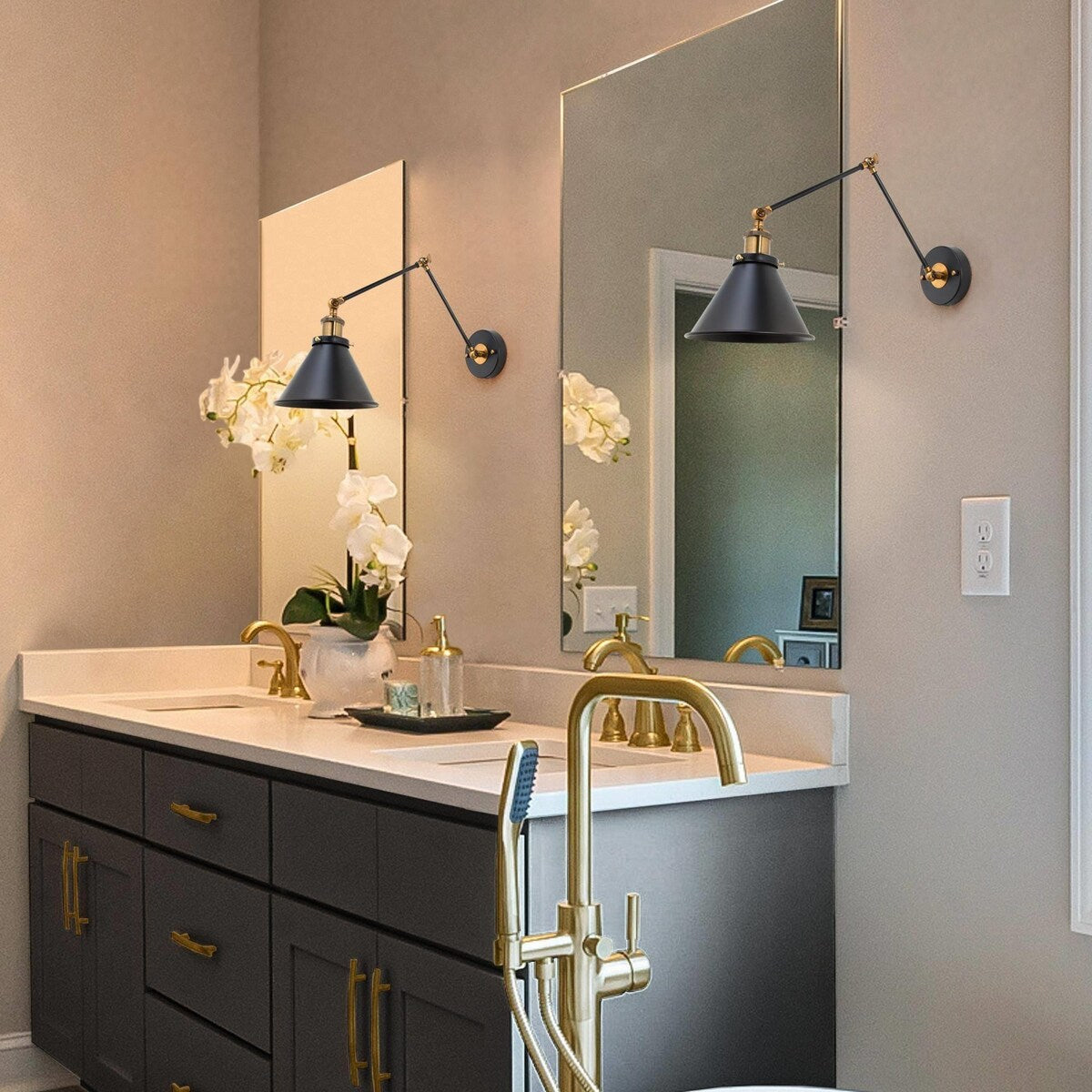 Ensemble de 2 appliques murales modernes à bras articulé réglable Malryn, à brancher ou à câblér