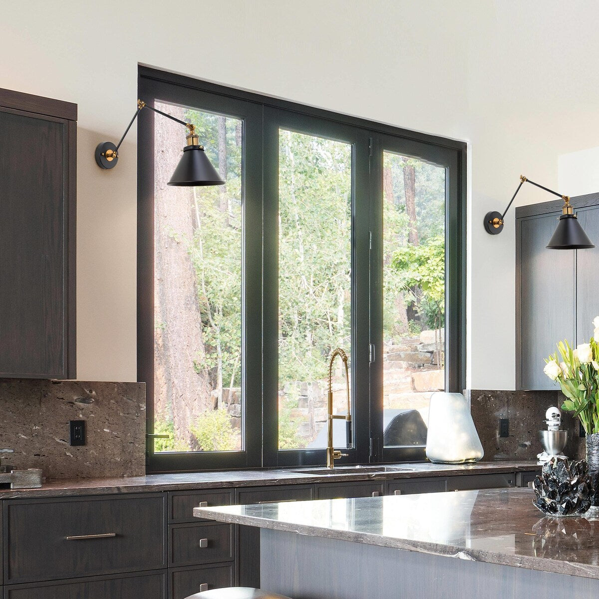 Ensemble de 2 appliques murales modernes à bras articulé réglable Malryn, à brancher ou à câblér