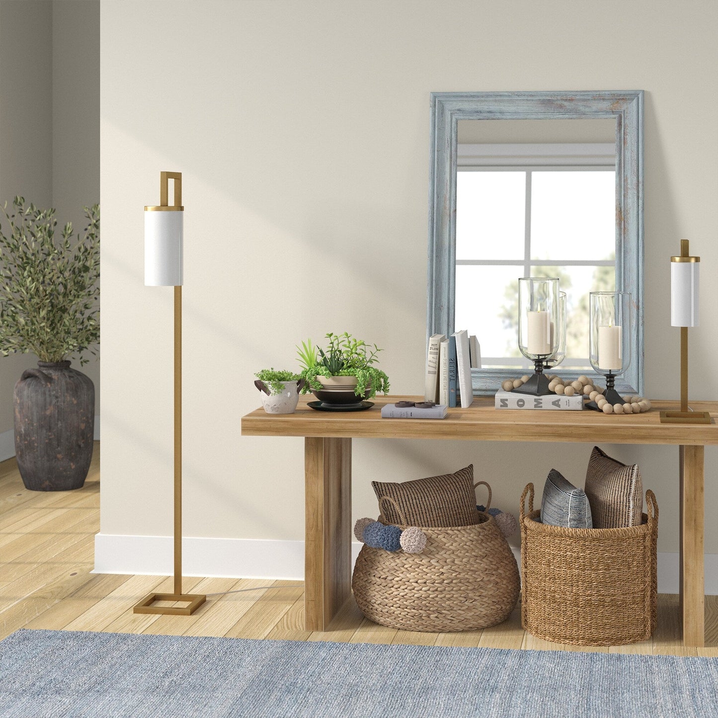 Lampadaire Malva de 67,75 cm de haut avec abat-jour en verre - 11 cm de large