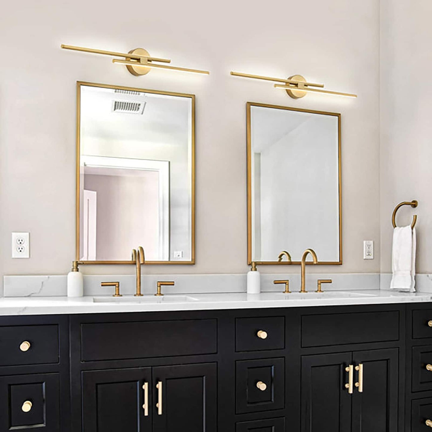 Applique murale minimaliste en métal linéaire à LED dimmable à 2 lumières