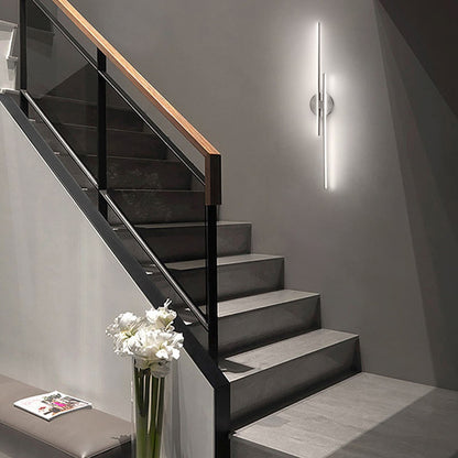 Applique murale minimaliste en métal linéaire à LED dimmable à 2 lumières