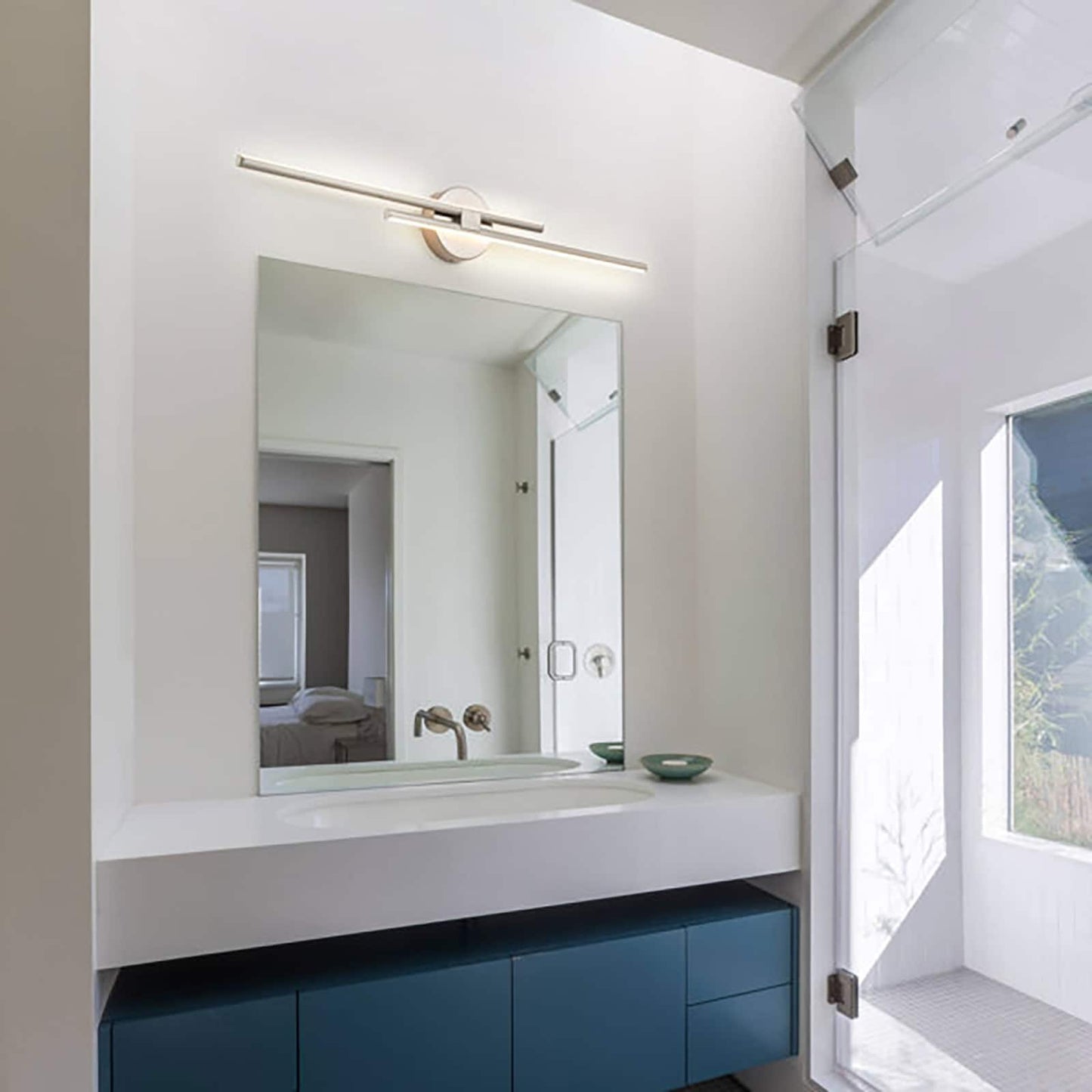 Applique murale minimaliste en métal linéaire à LED dimmable à 2 lumières