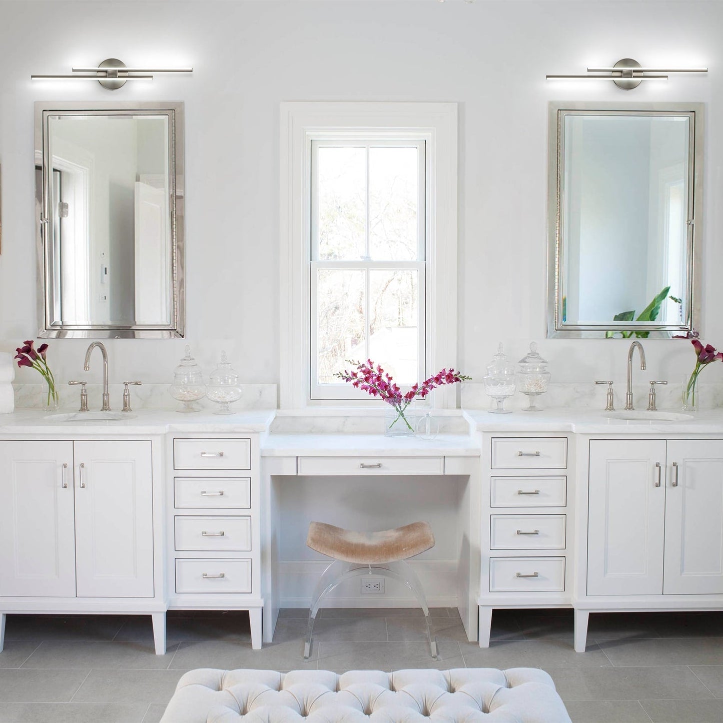 Applique murale minimaliste en métal linéaire à LED dimmable à 2 lumières