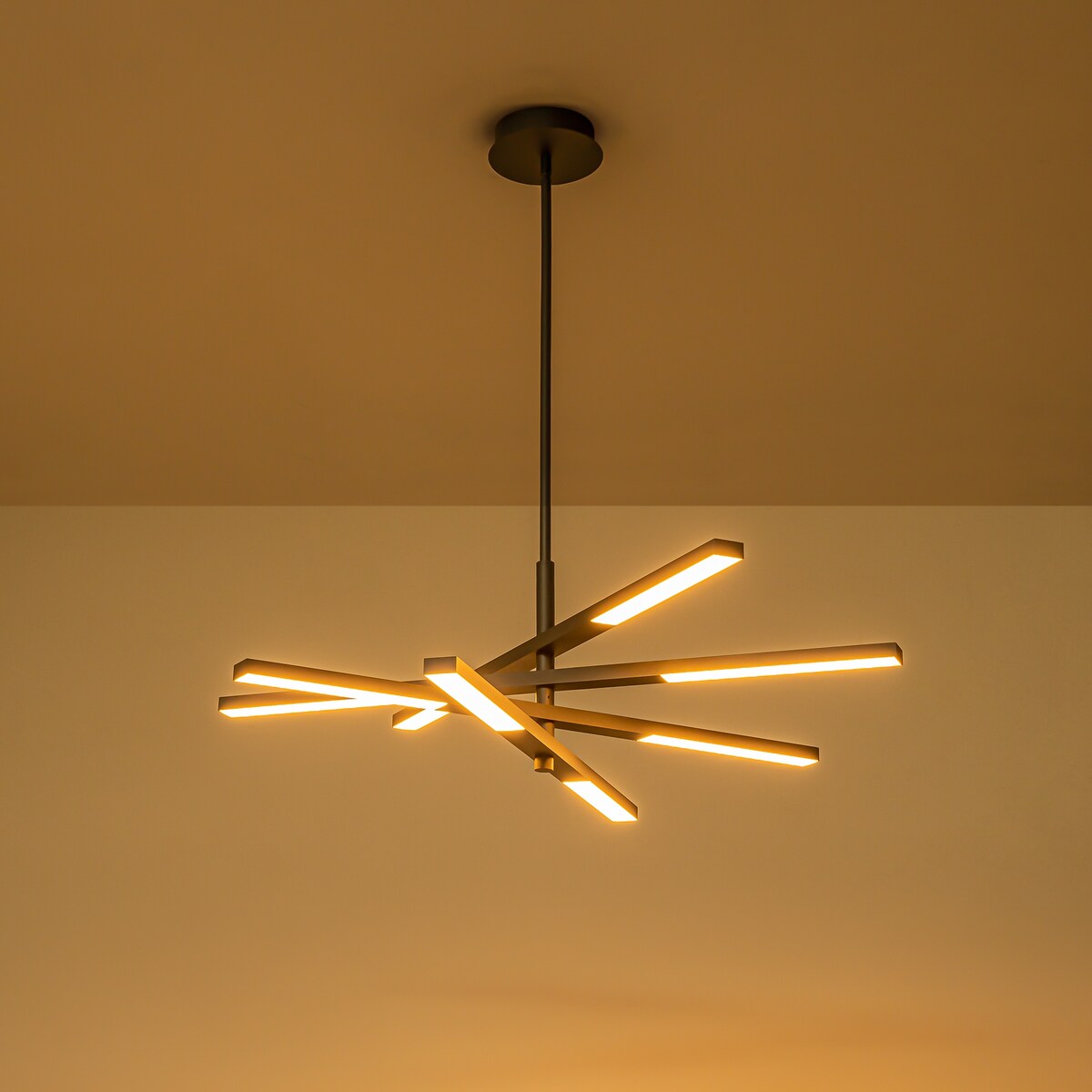 Lustre moderne linéaire à plusieurs niveaux de style Sputnik, lumière chaude 3000K, LED intégrée