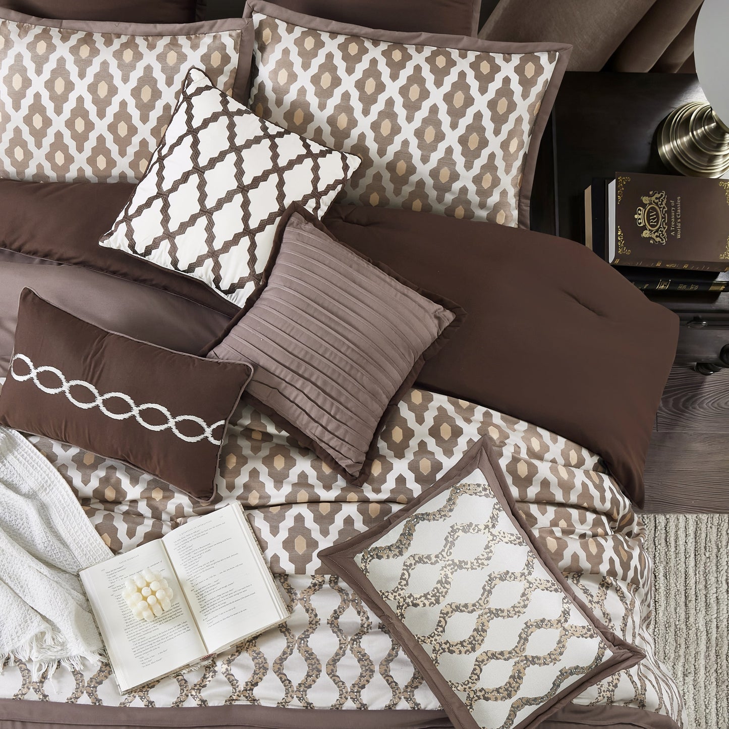 Ensemble de couette géométrique de luxe 10 pièces Nanshing Calvin