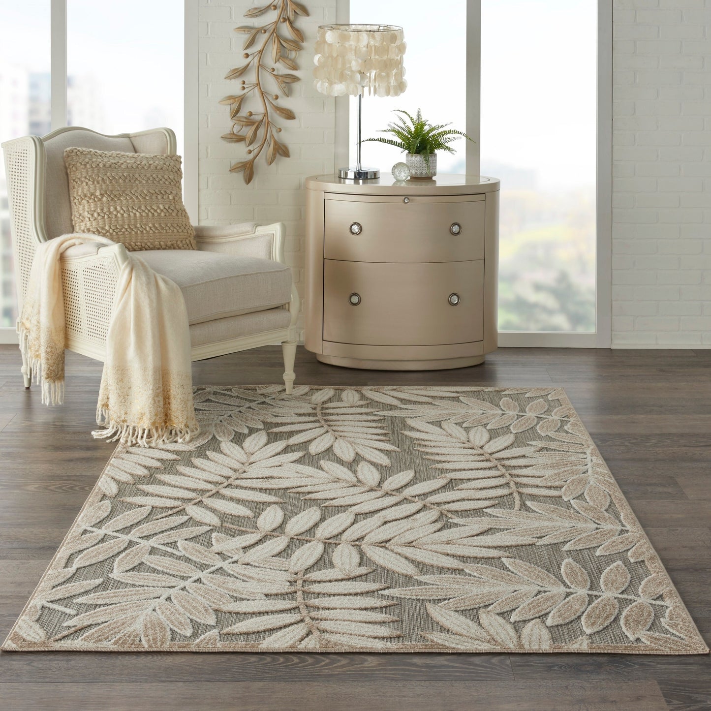 Tapis d'intérieur/extérieur Nourison Aloha à motif de feuilles vibrantes
