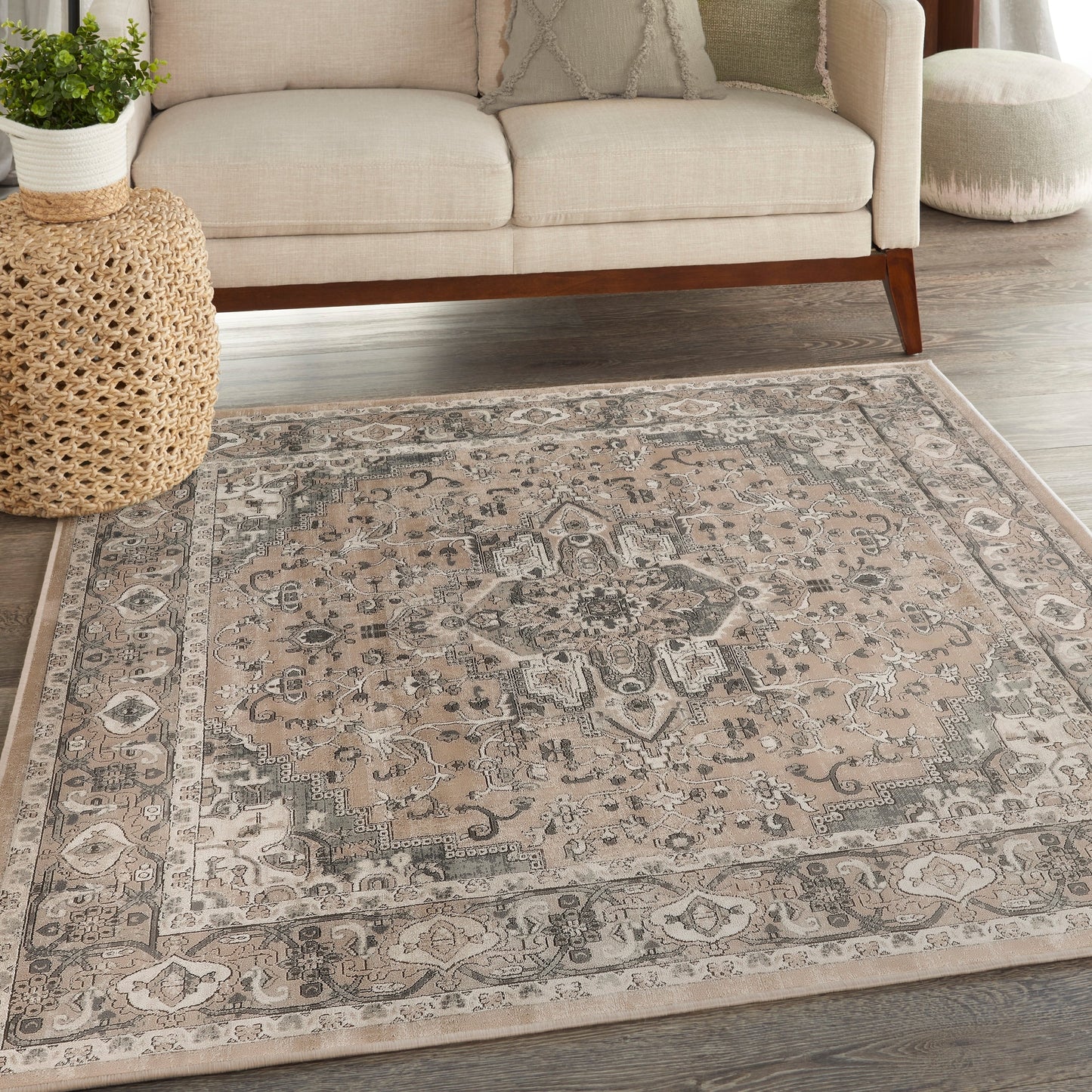 Tapis Nourison Concerto Classic Persian Medallion.