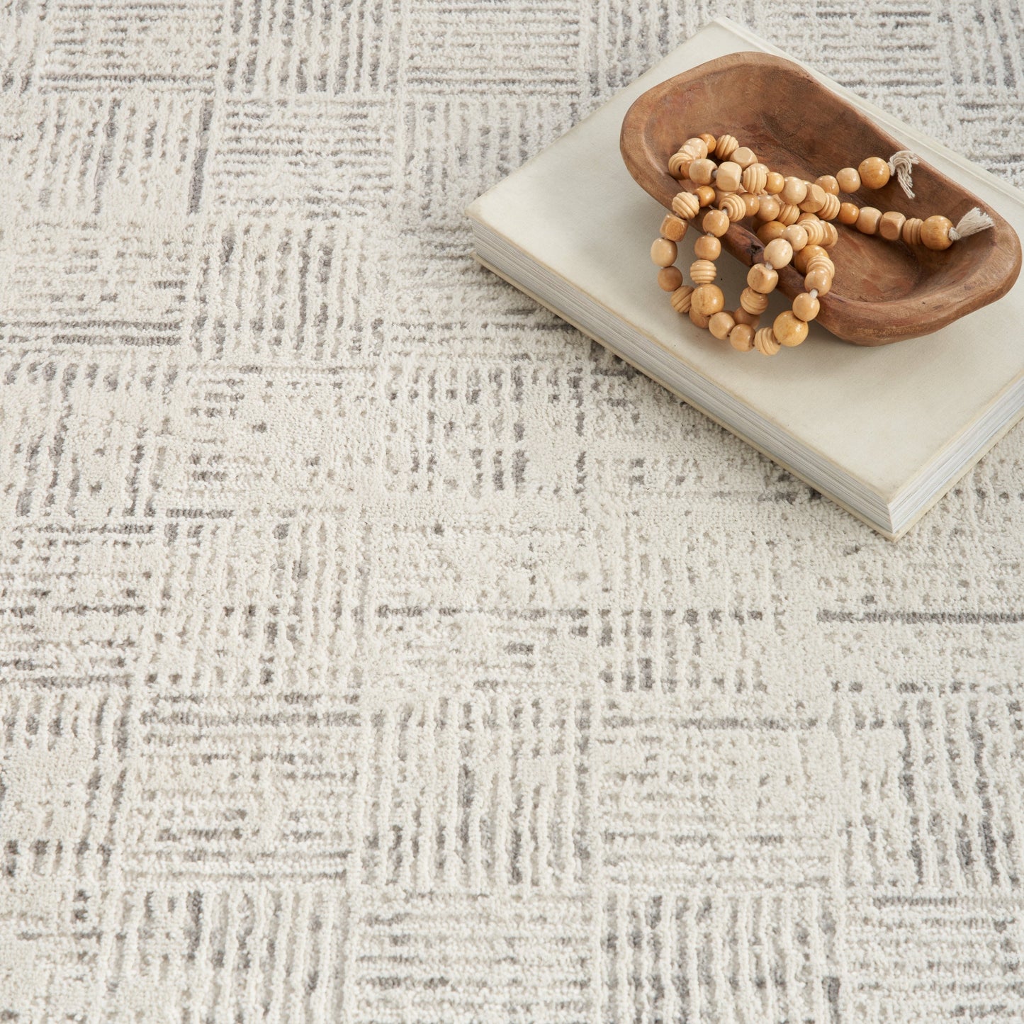 Tapis d'intérieur Nourison Emily gris ivoire à motifs abstraits