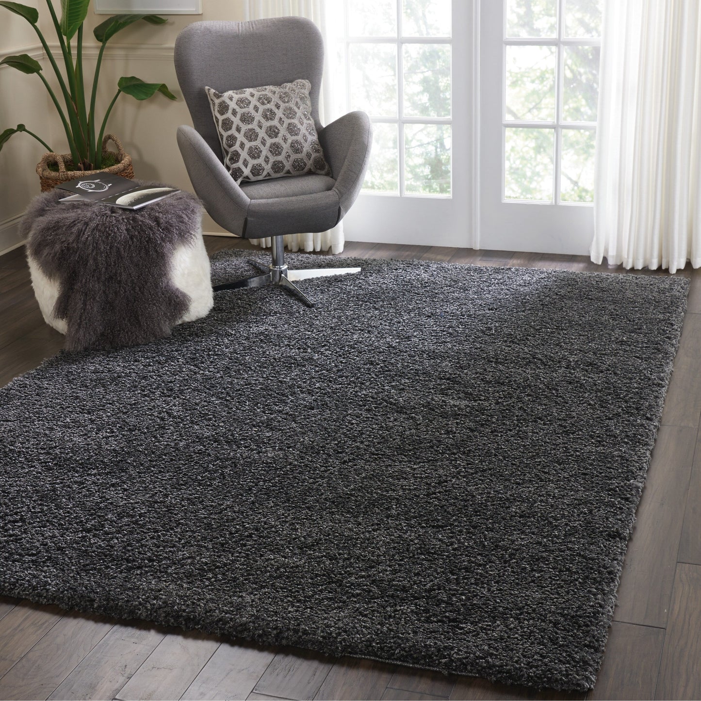Tapis Nourison Malibu Shag moderne en peluche unie