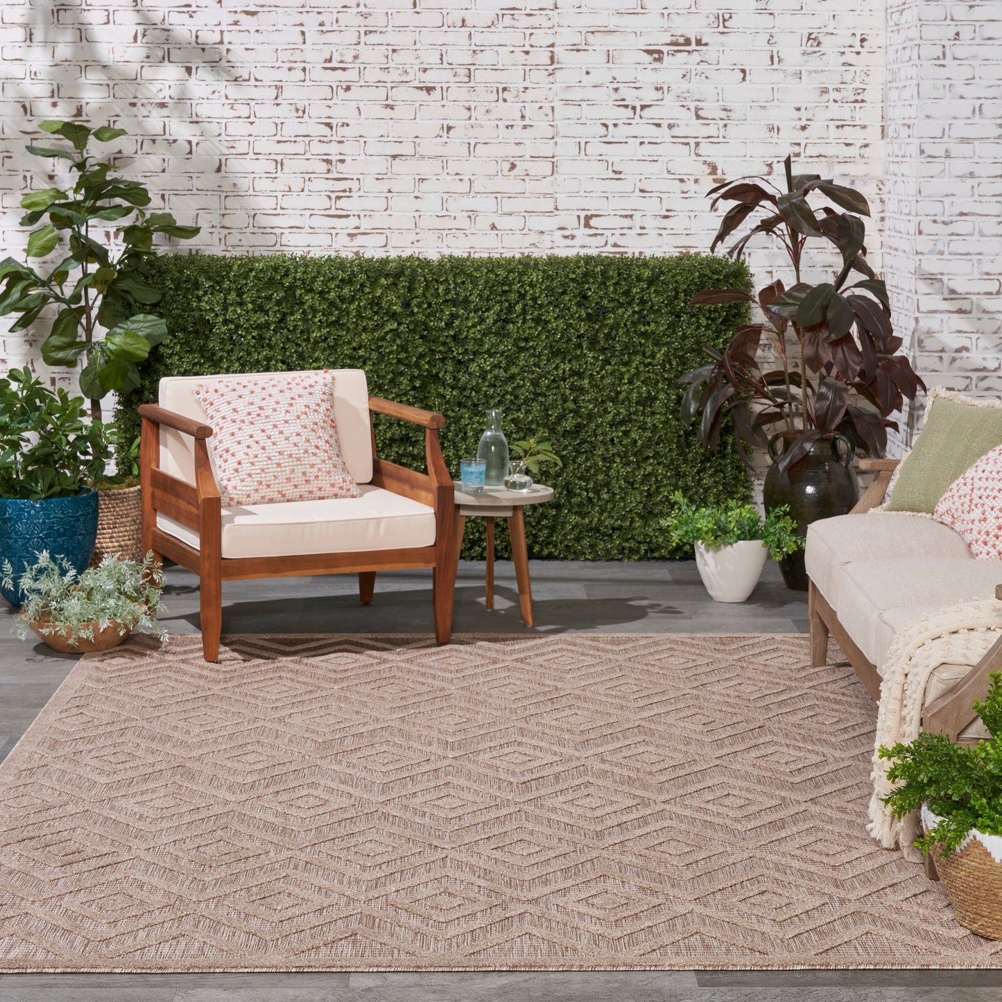 Tapis Nourison polyvalent pour intérieur/extérieur à tissage plat géométrique