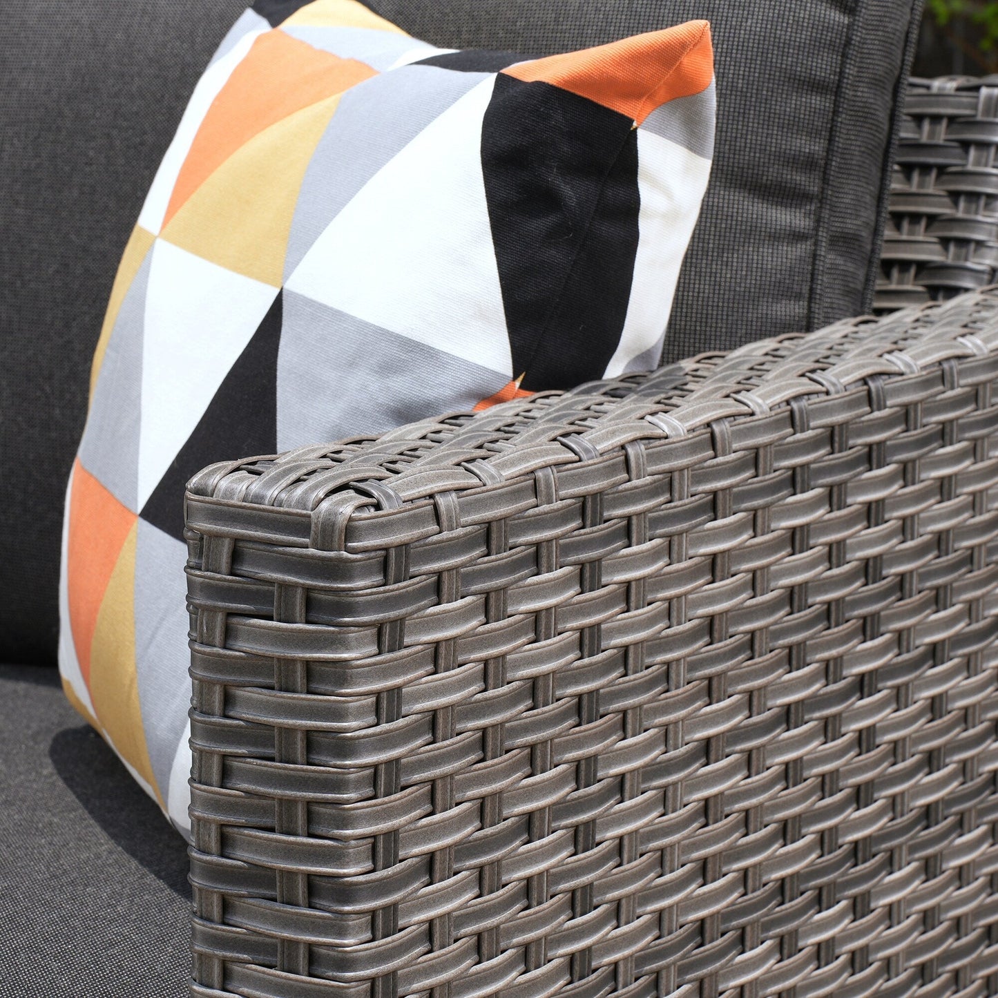 Ensemble de mobilier de patio OVIOS 5 pièces en résine tressée avec dossier haut