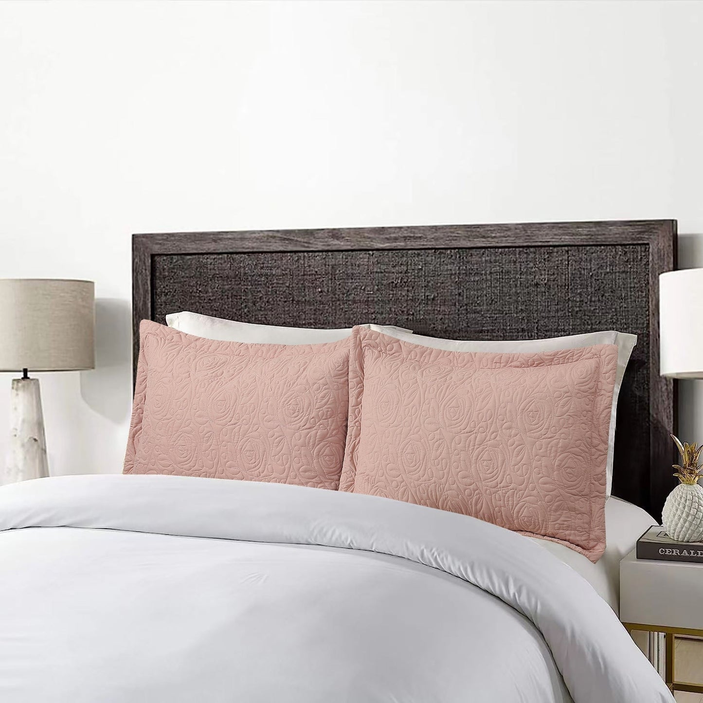 Taie d'oreiller brodée Porch &amp; Den Manor (lot de 2)