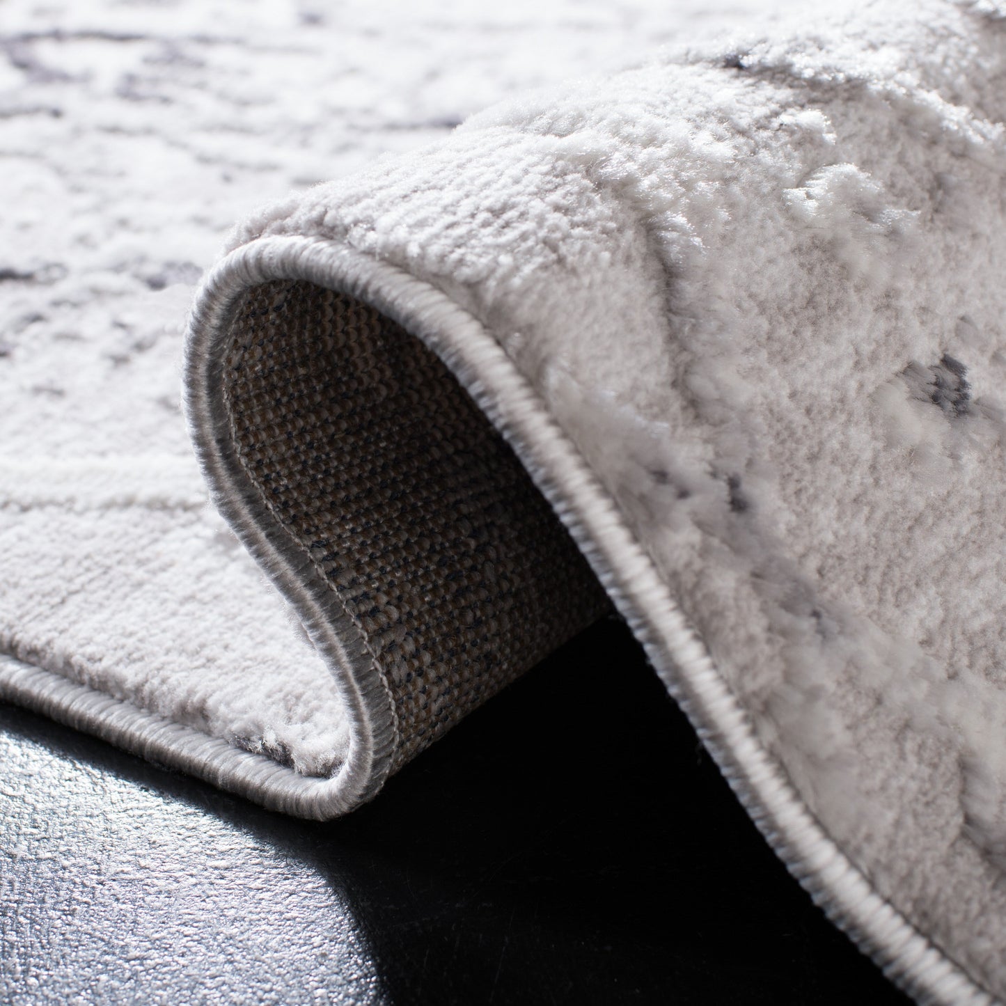 SAFAVIEH Amelia Selvete Tapis moderne en treillis vieilli