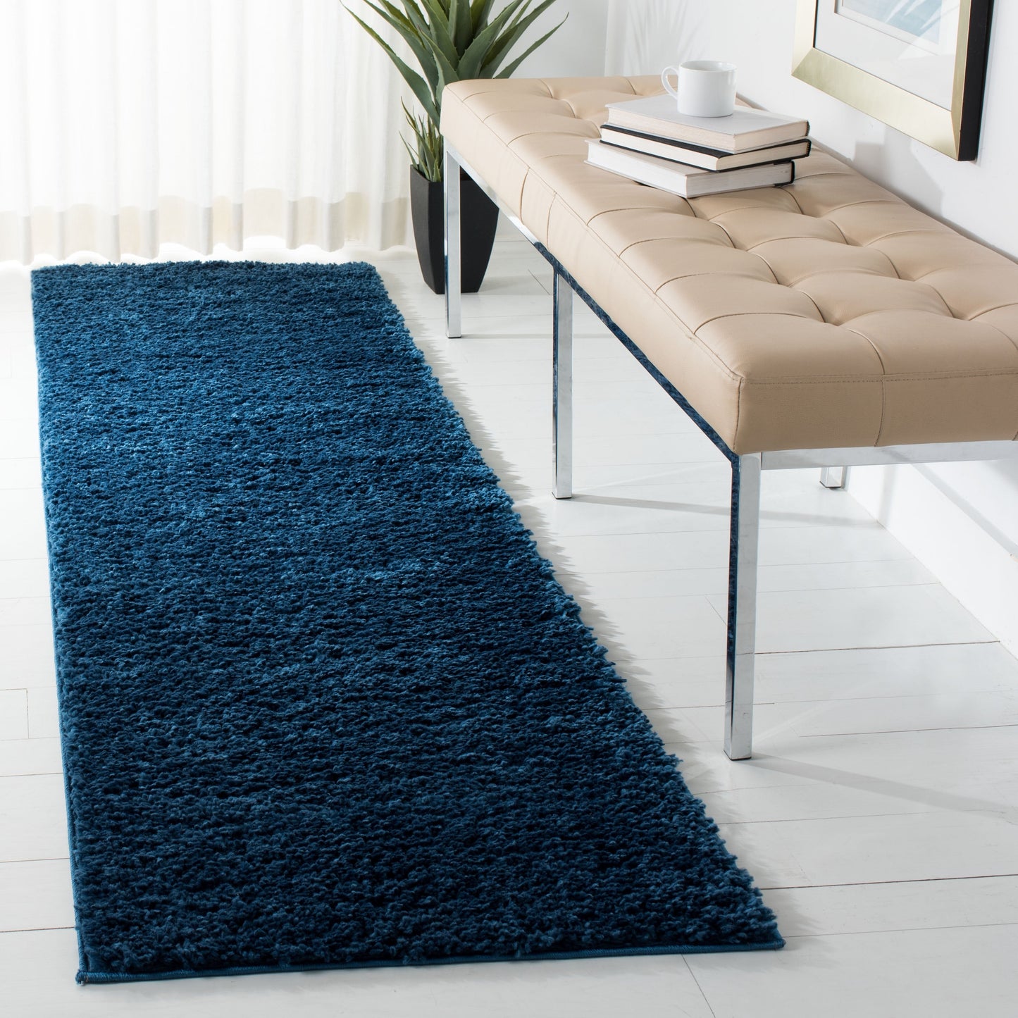 Tapis SAFAVIEH August Wilhelma Shag uni de 3 cm d'épaisseur
