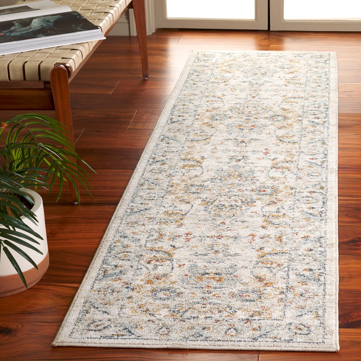 Tapis traditionnel SAFAVIEH Avalon Berglind