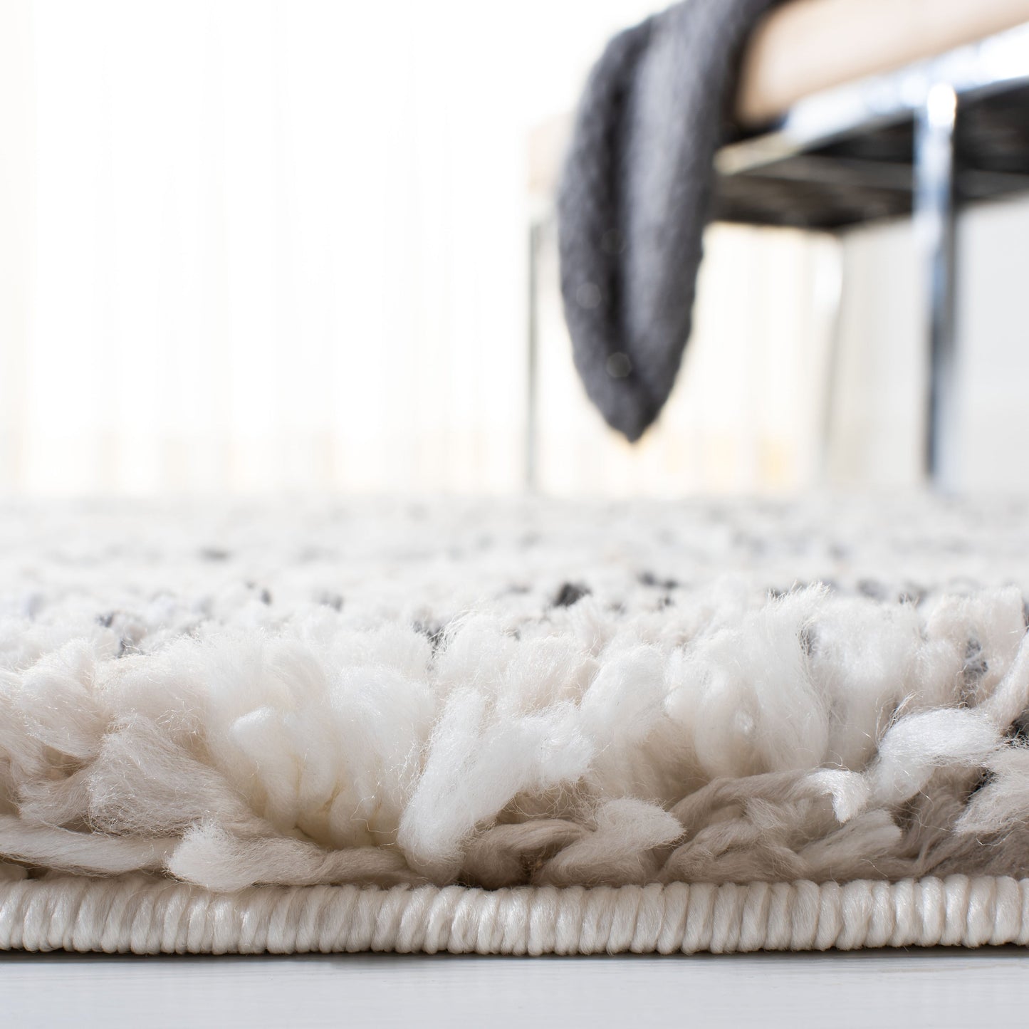 Tapis SAFAVIEH Fontana Shag Mevlide à rayures modernes de 5 cm d'épaisseur
