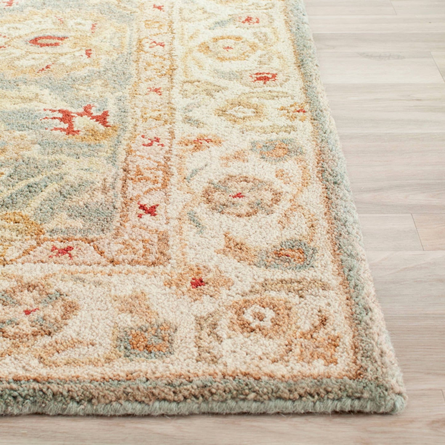 Tapis de sol traditionnel oriental en laine Maysoun fait main SAFAVIEH, style antique