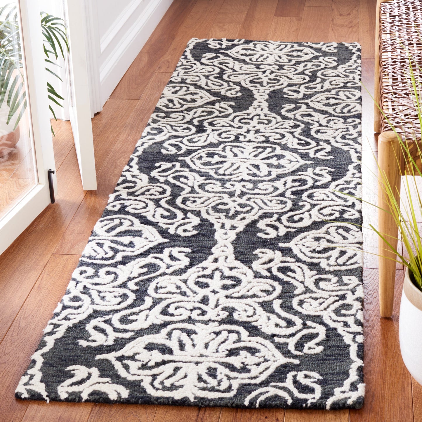 Tapis en laine moderne à motif floral SAFAVIEH fait main Blossom Cateluta