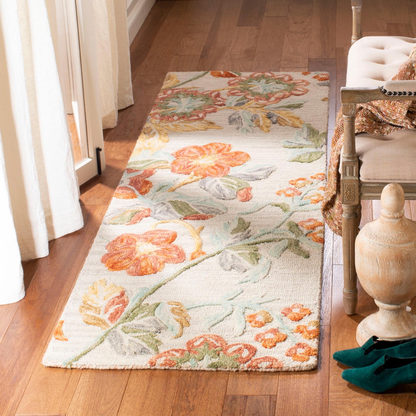 Tapis en laine moderne à motif floral SAFAVIEH fait main Blossom Hysnije