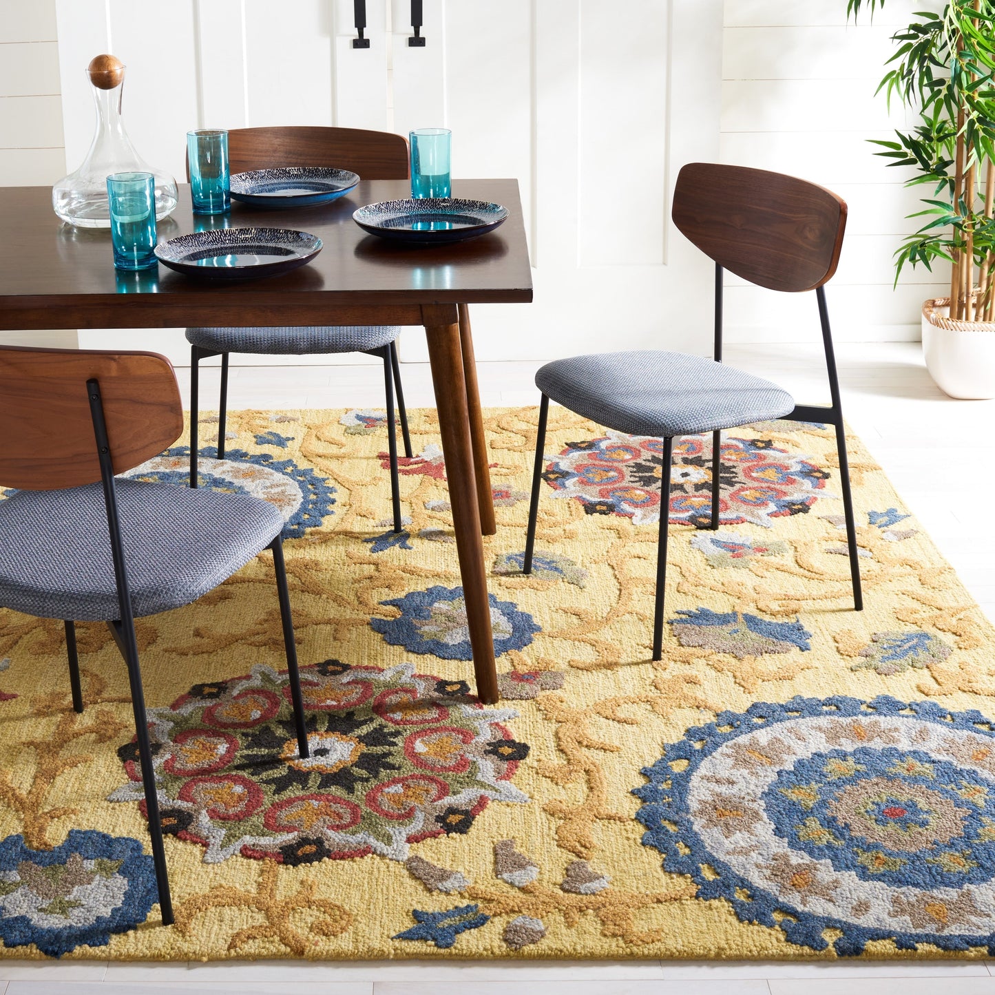 Tapis en laine moderne à motif floral Blossom Maaret, fait main par SAFAVIEH