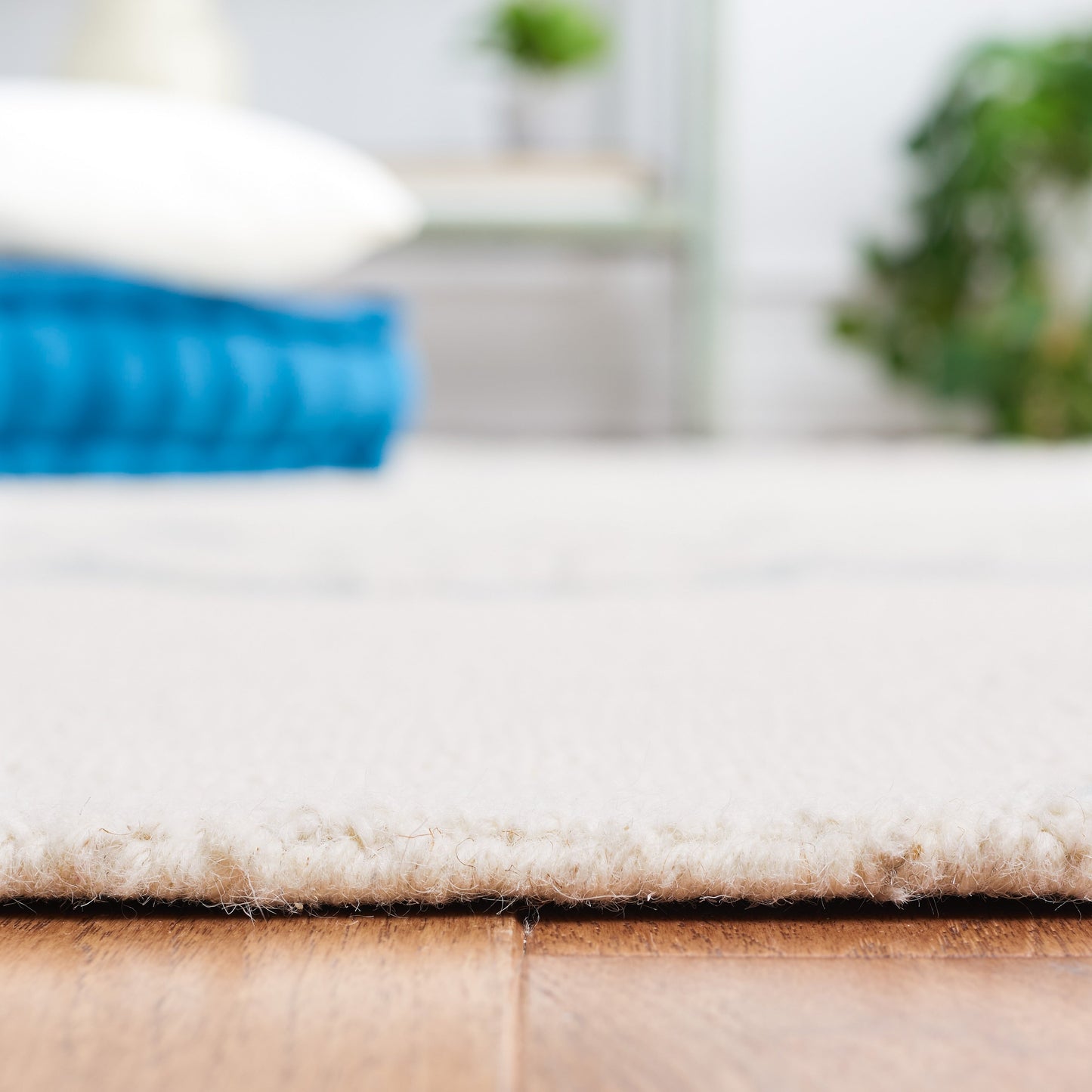 Tapis en laine SAFAVIEH Blossom Oriella fait main, motif floral moderne