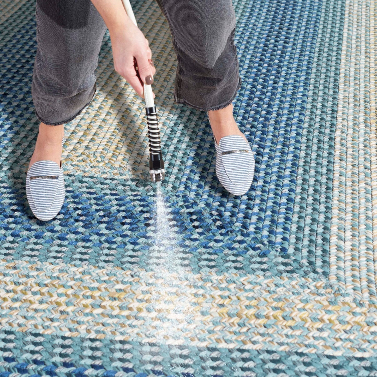 Tapis de campagne tressé à la main SAFAVIEH Kita