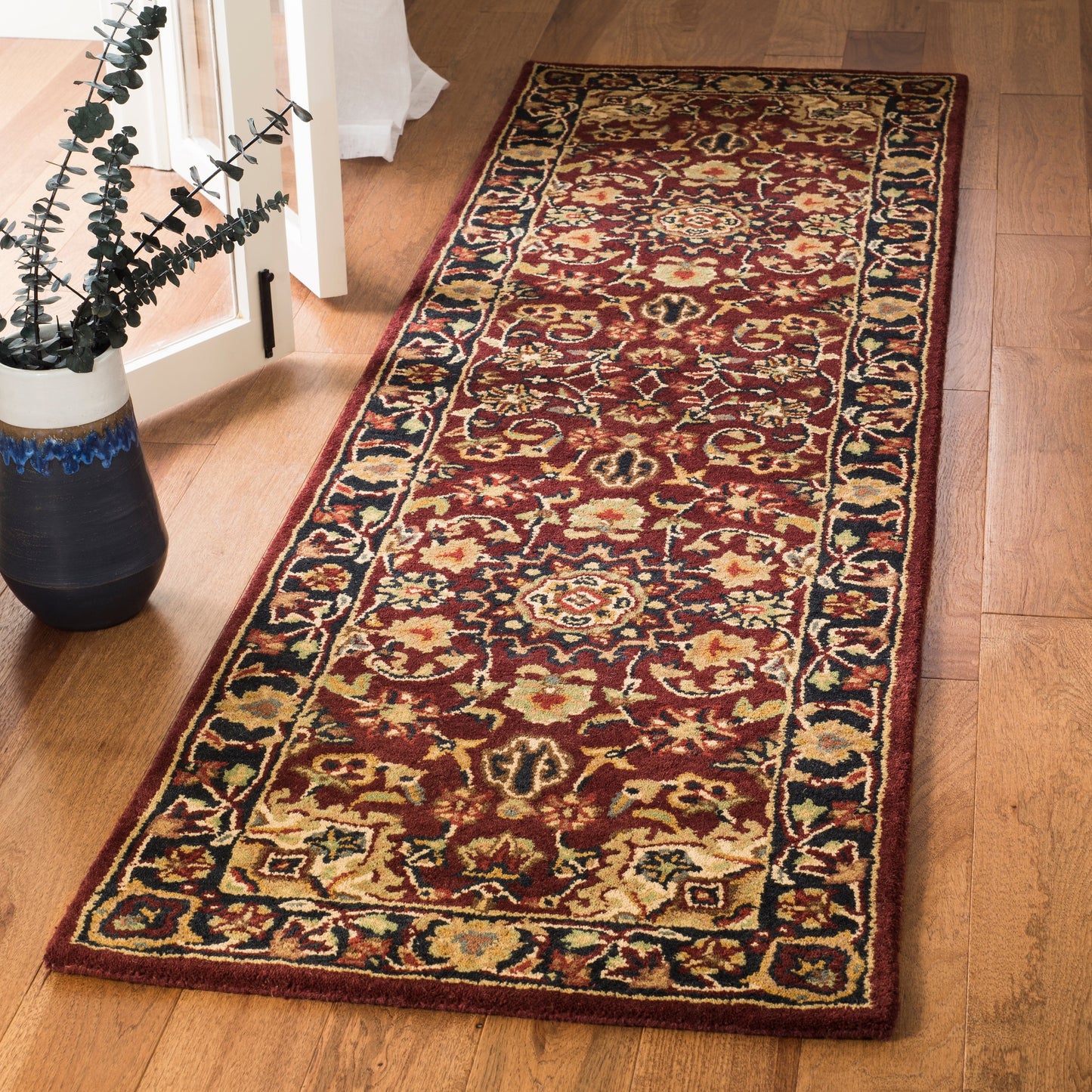 Tapis oriental traditionnel Gordana classique SAFAVIEH fait main en laine