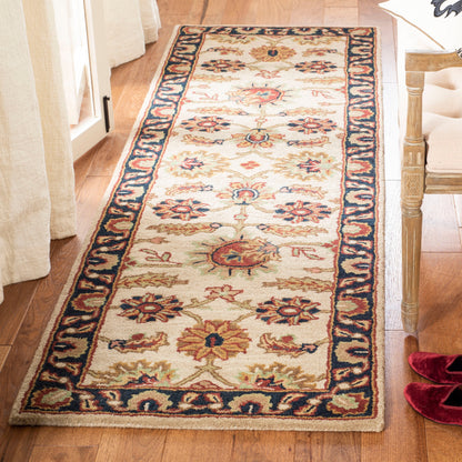 Tapis traditionnel oriental classique Juliya en laine SAFAVIEH fait main