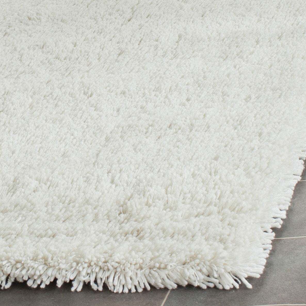 Tapis SAFAVIEH Laken Nakhshun classique fait main