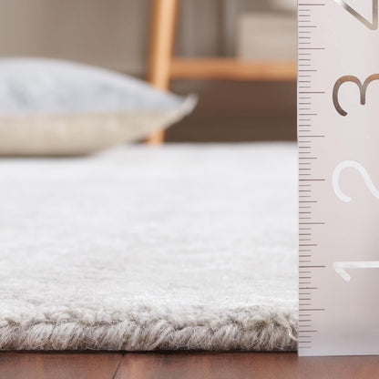 Tapis SAFAVIEH Glamour Ostilia Chevron en viscose fait main