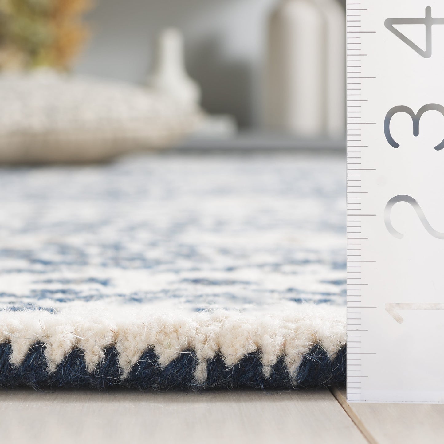 Tapis SAFAVIEH en laine Lutetia micro-bouclée faite à la main