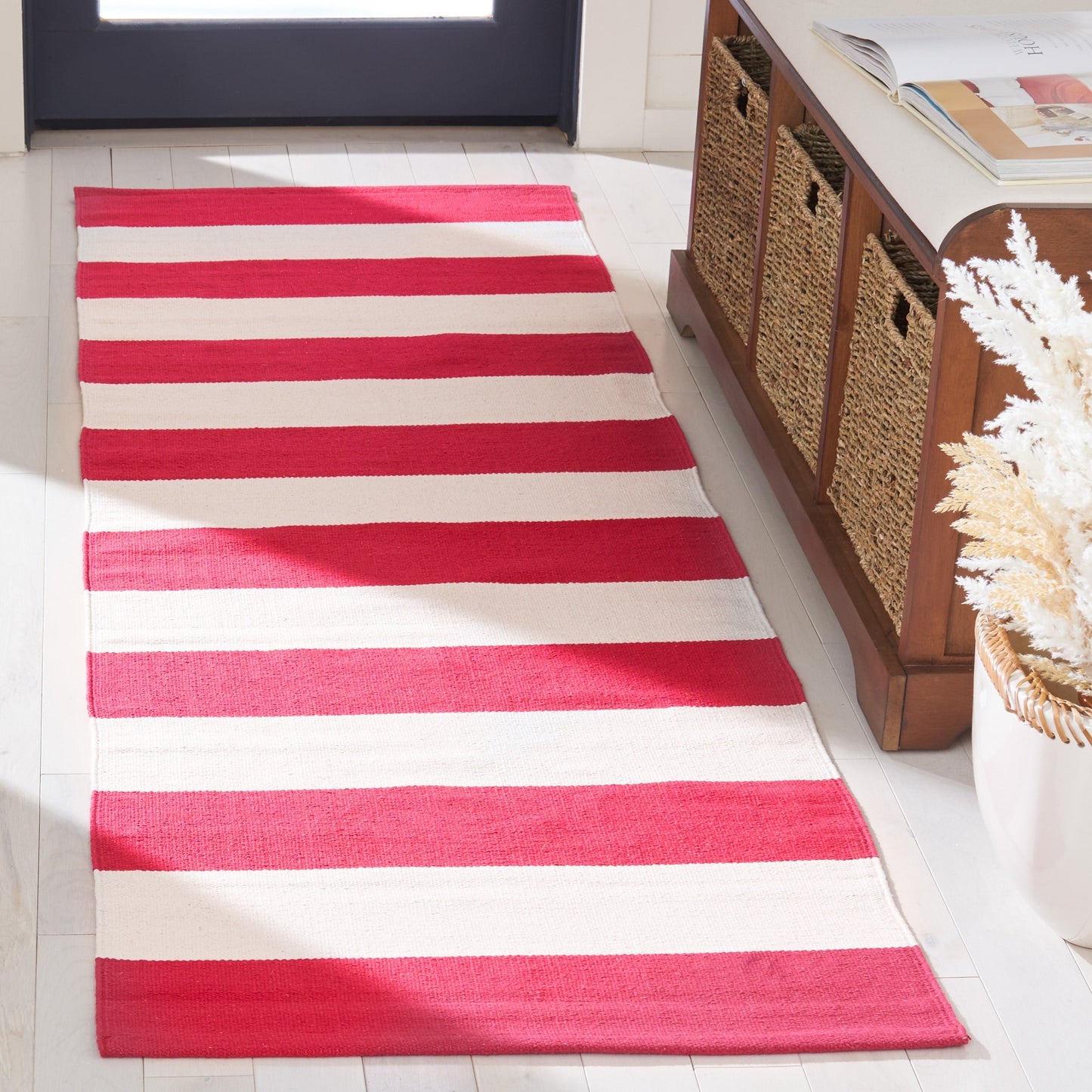 Tapis SAFAVIEH Montauk à rayures Geltrude en coton tissé plat fait main