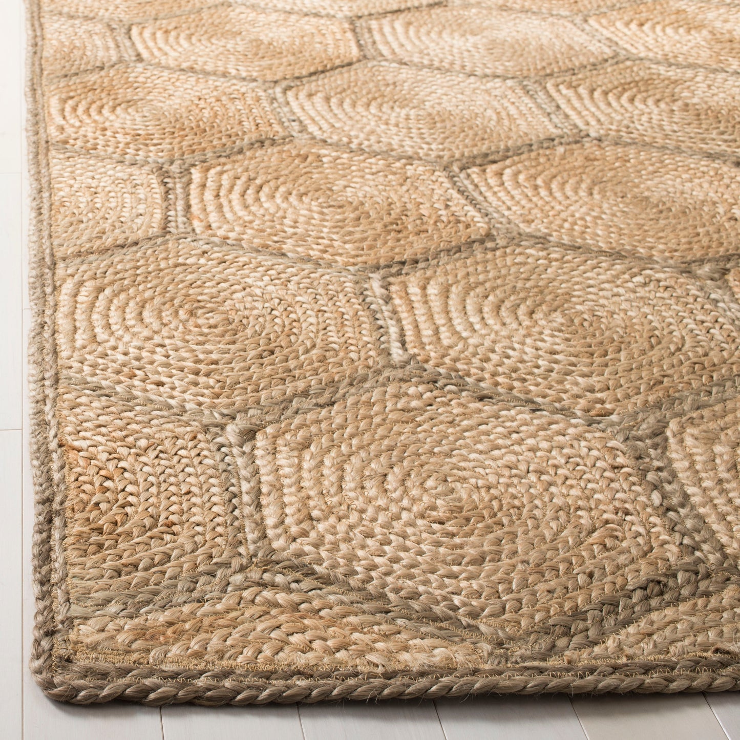 Tapis en jute alvéolé Nargiz en fibres naturelles, fait main, SAFAVIEH