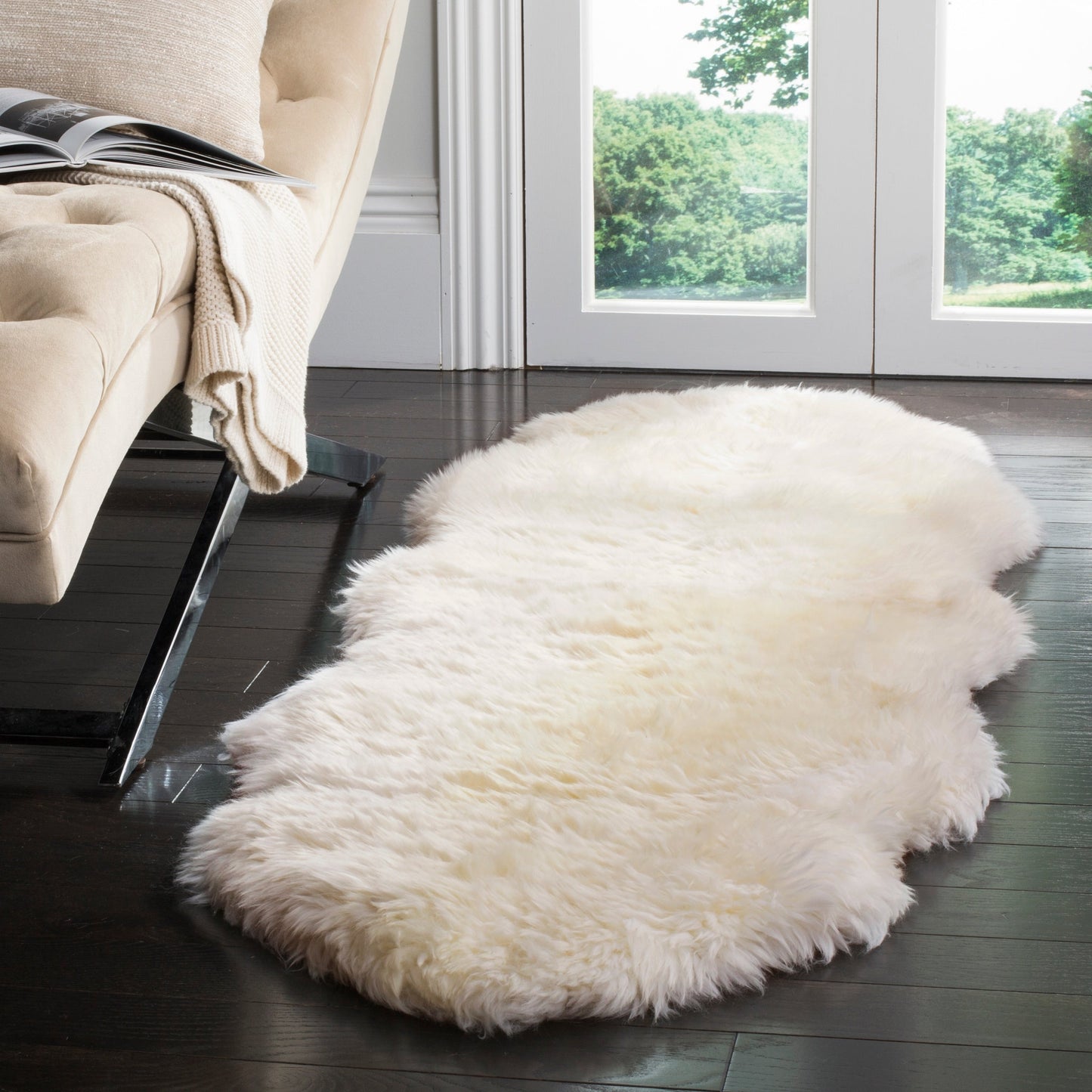 Tapis Brittnie en peau de mouton véritable, fait main par SAFAVIEH